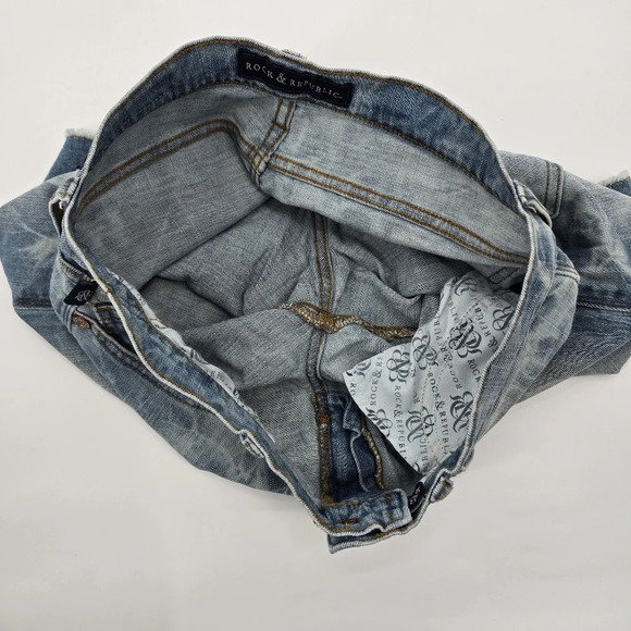 ROCK & REPUBLIC Bumpershoot Denim Shorts, Raw Hem Size:6 - Picture 9 of 12